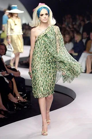 Look 3